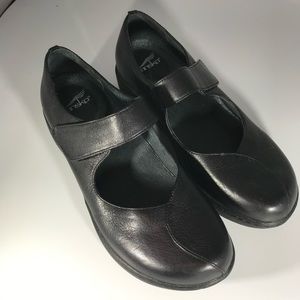 Dansko black Velcro strap women’s clogs size 40